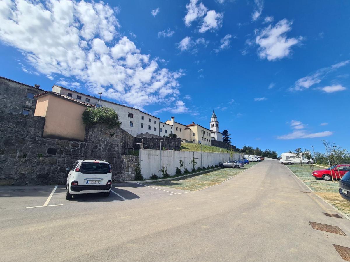 Apartma In Soba Vipavski Kriz Ajdovščina Exteriér fotografie
