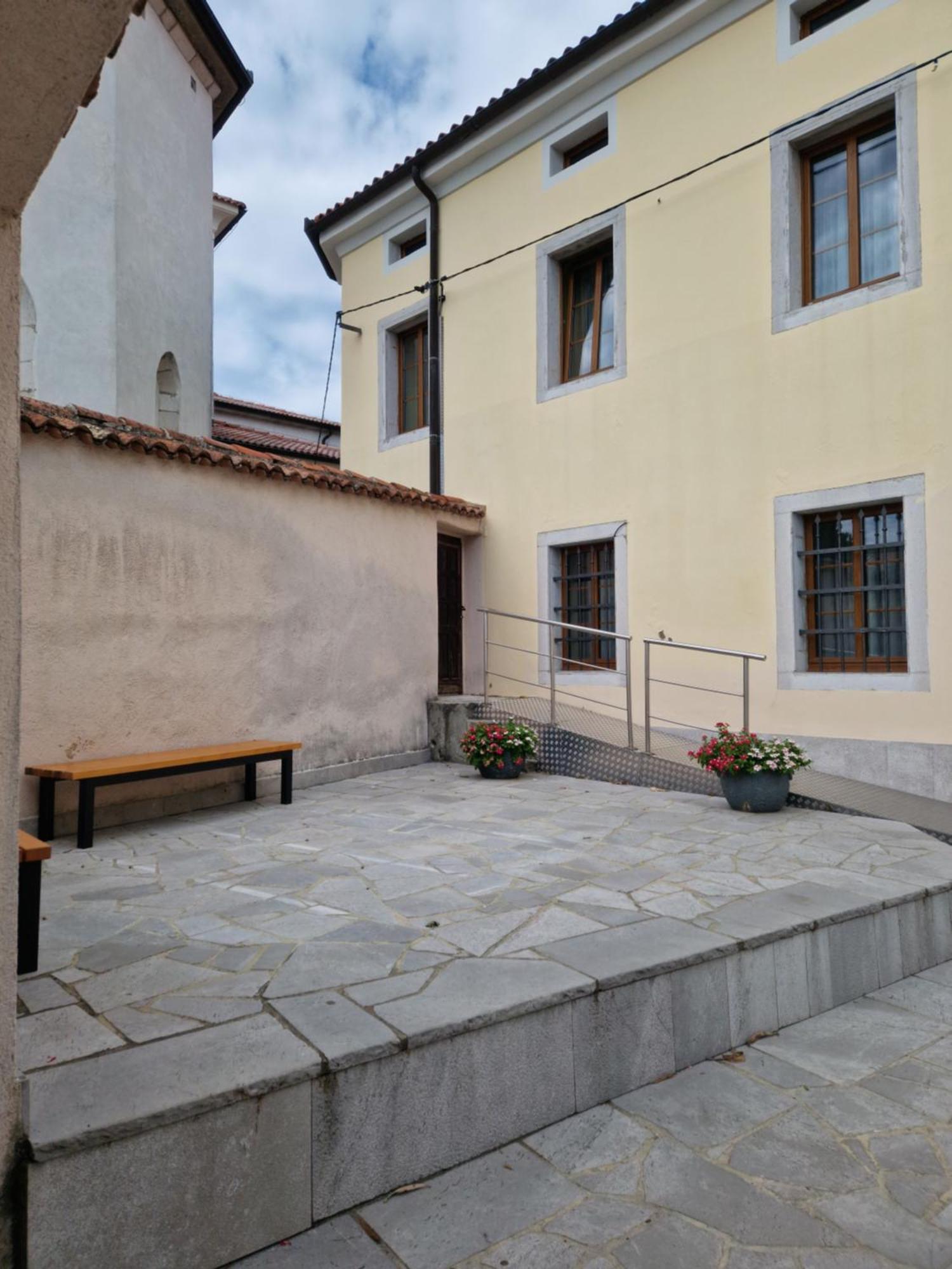 Apartma In Soba Vipavski Kriz Ajdovščina Exteriér fotografie