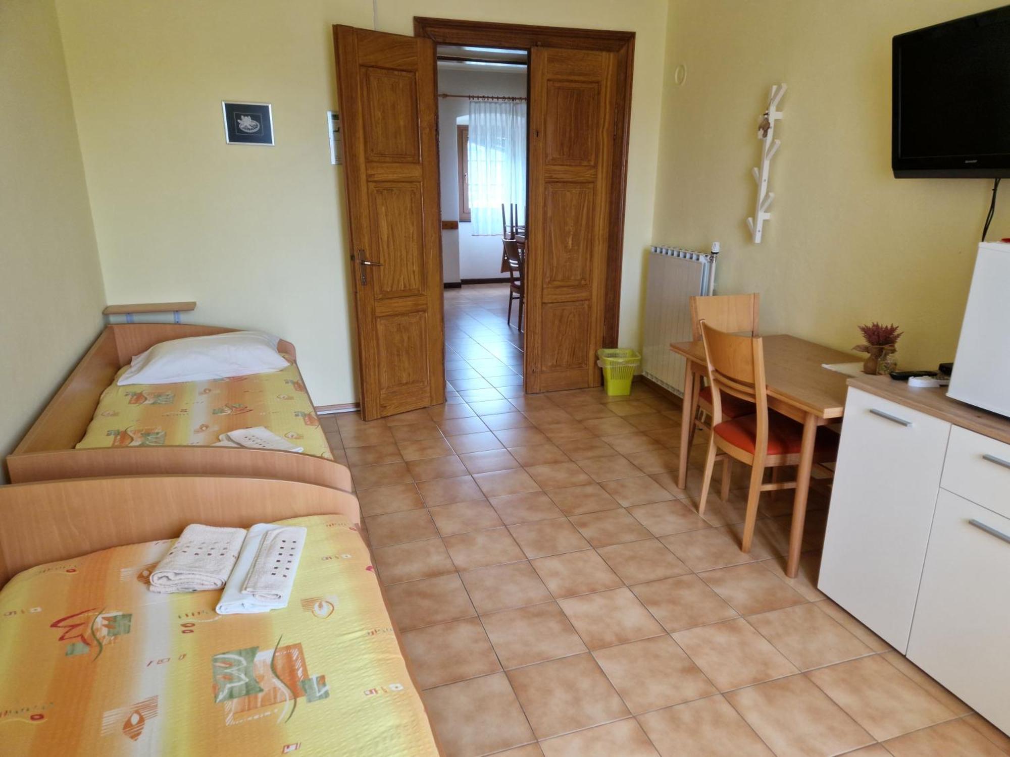 Apartma In Soba Vipavski Kriz Ajdovščina Pokoj fotografie