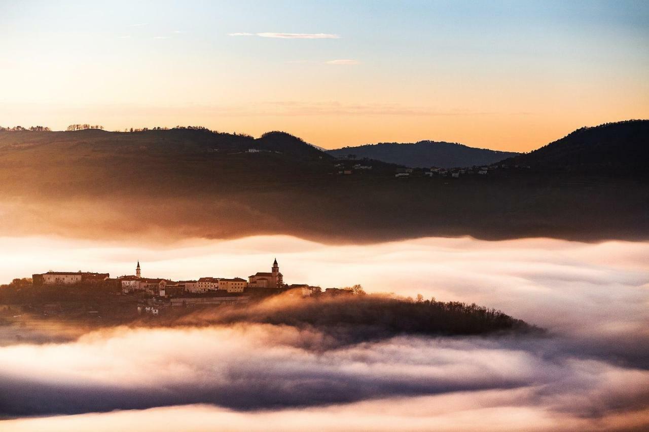 Apartma In Soba Vipavski Kriz Ajdovščina Exteriér fotografie